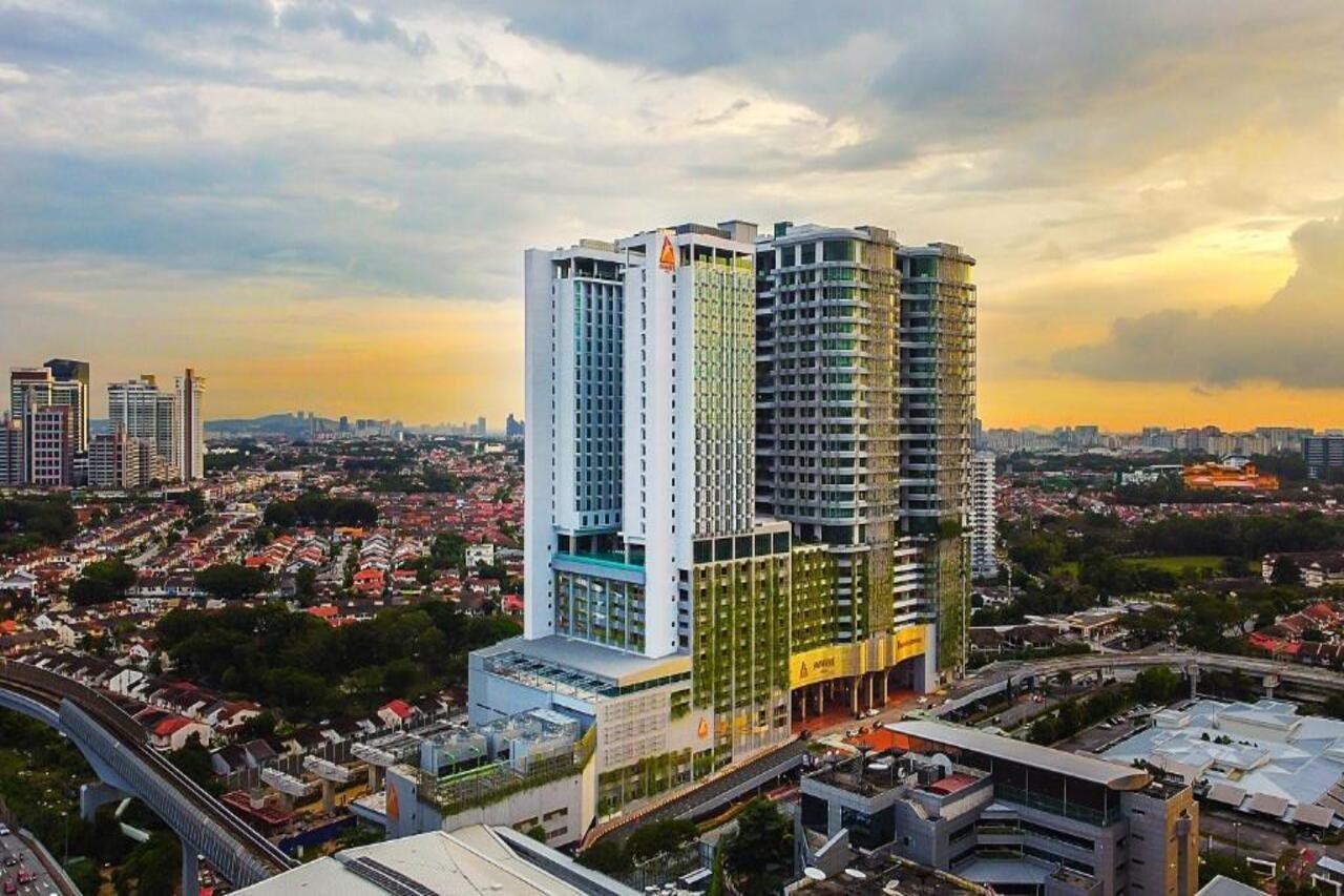 M World Hotel Formerly Known As Avante Hotel Petaling Dzsaja Kültér fotó The hotel in 2018