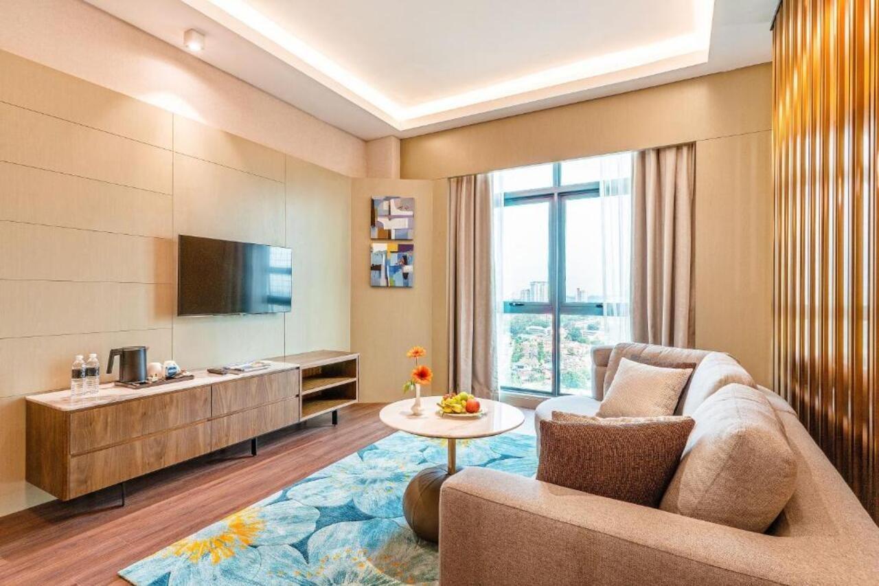 M World Hotel Formerly Known As Avante Hotel Petaling Dzsaja Kültér fotó Living room