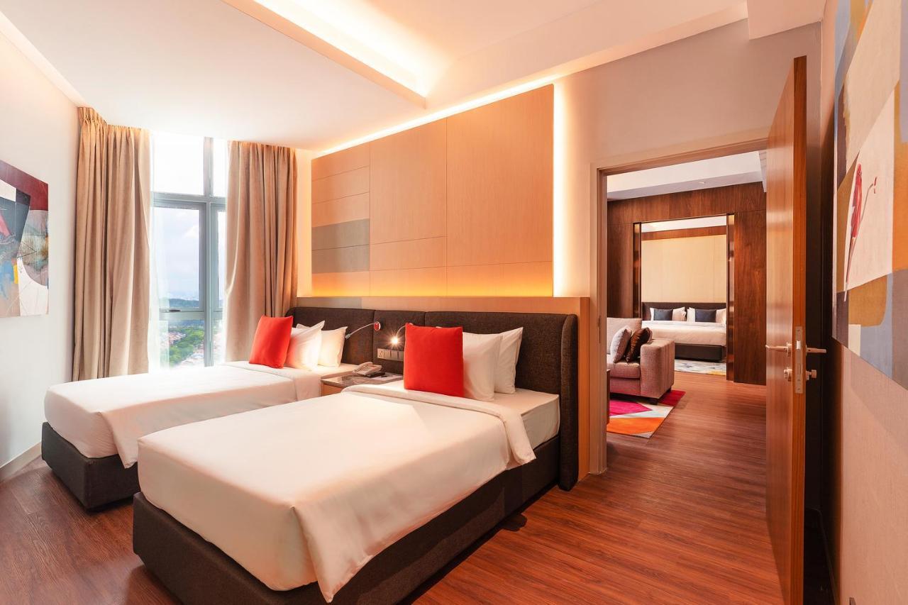 M World Hotel Formerly Known As Avante Hotel Petaling Dzsaja Kültér fotó Family Suite